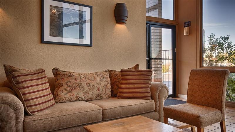 Quality Inn & Suites Phoenix Nw - Sun City Youngtown Екстер'єр фото