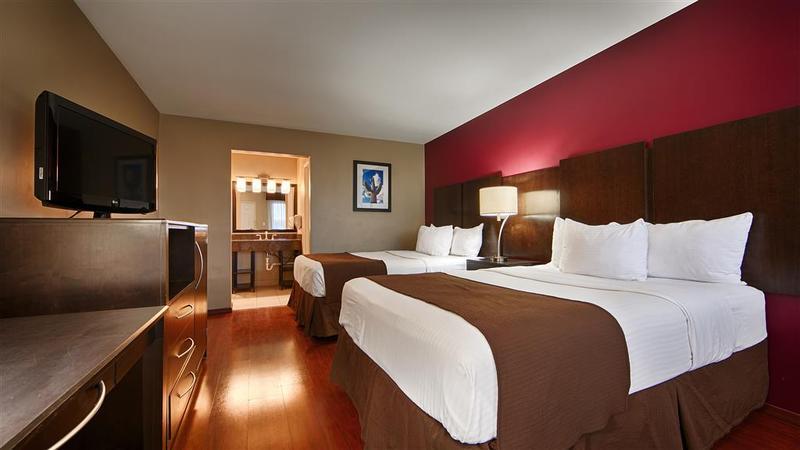 Quality Inn & Suites Phoenix Nw - Sun City Youngtown Екстер'єр фото