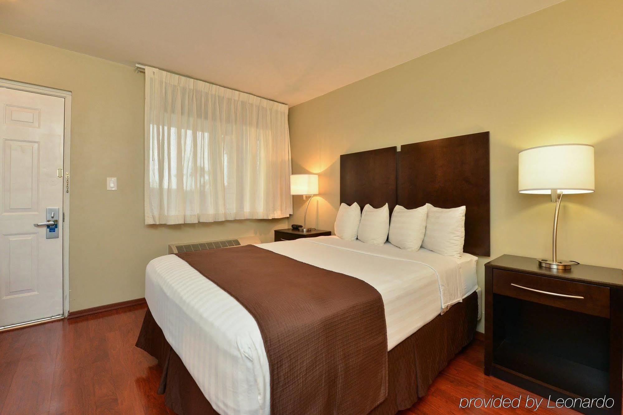 Quality Inn & Suites Phoenix Nw - Sun City Youngtown Екстер'єр фото