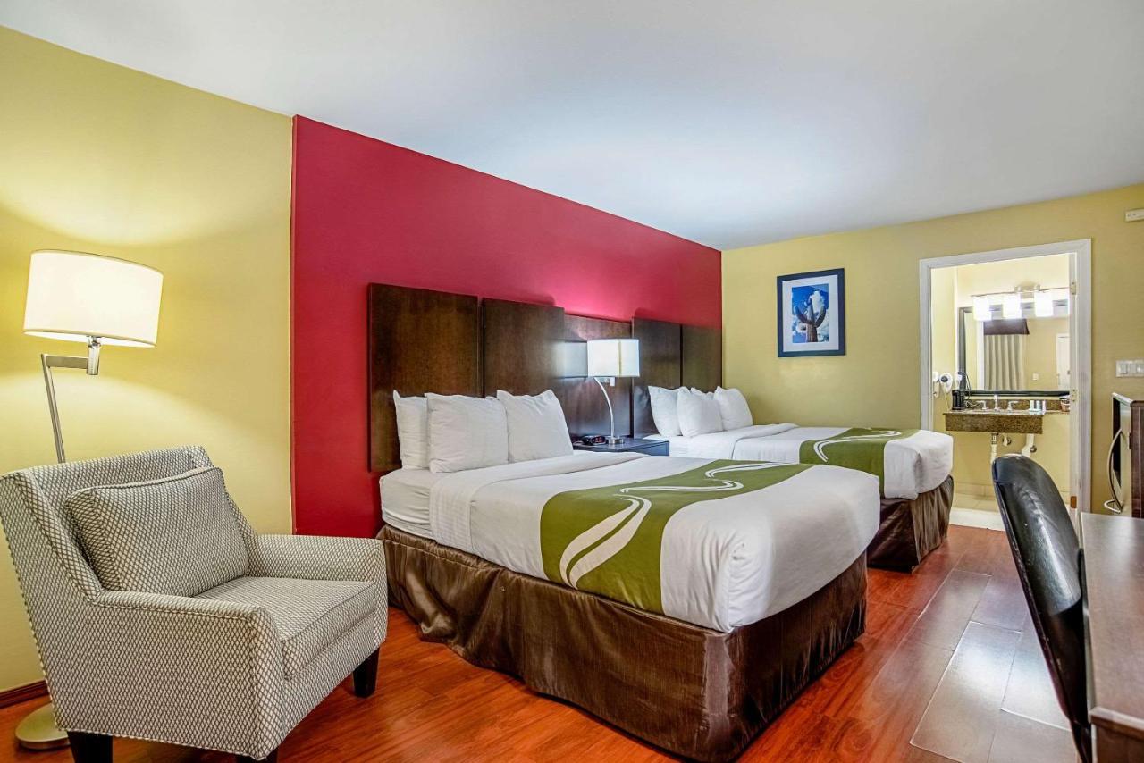 Quality Inn & Suites Phoenix Nw - Sun City Youngtown Екстер'єр фото