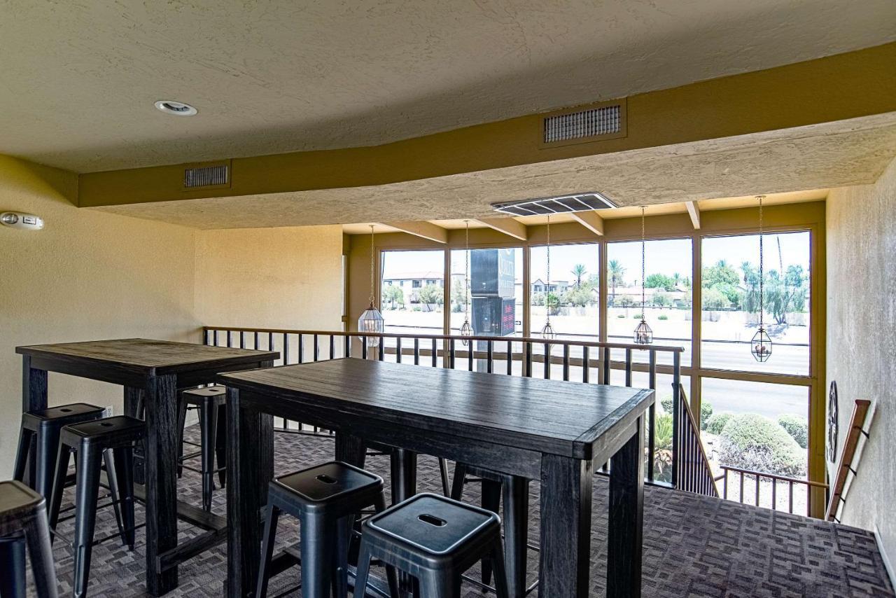 Quality Inn & Suites Phoenix Nw - Sun City Youngtown Екстер'єр фото