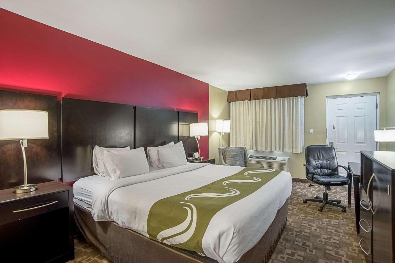 Quality Inn & Suites Phoenix Nw - Sun City Youngtown Екстер'єр фото